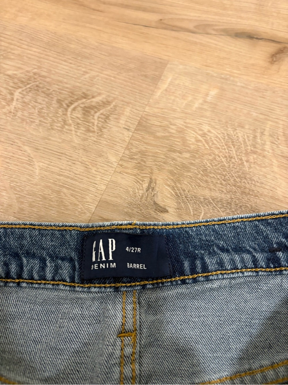 Gap Barrel Jeans Size 4 - Picture 2 of 5